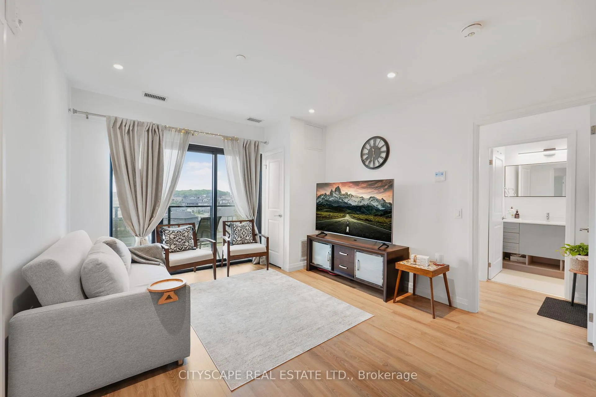 Photo 13 of Unit 802, 525 New Dundee Road, Kitchener — HOMEH