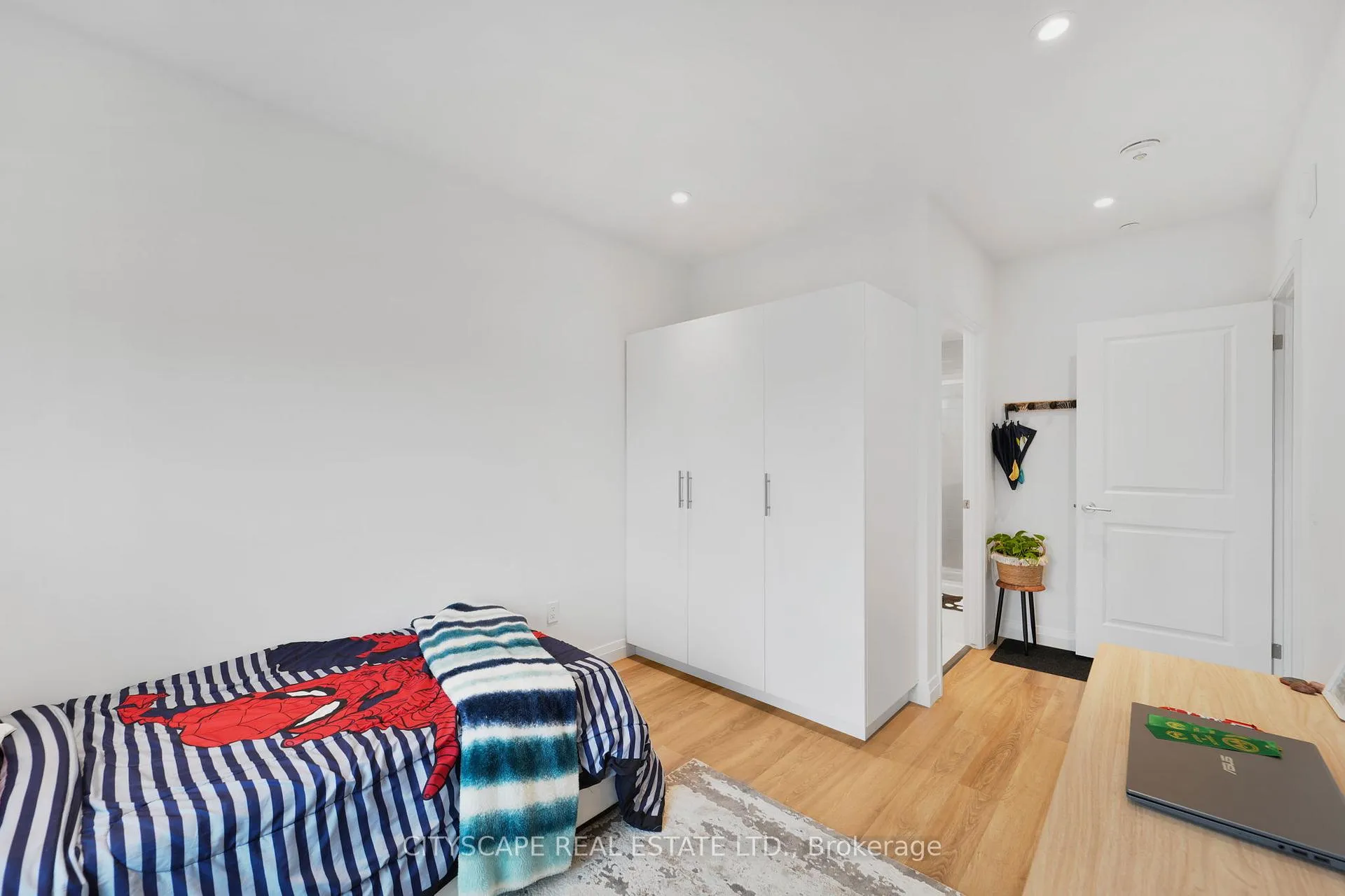 Photo 17 of Unit 802, 525 New Dundee Road, Kitchener — HOMEH