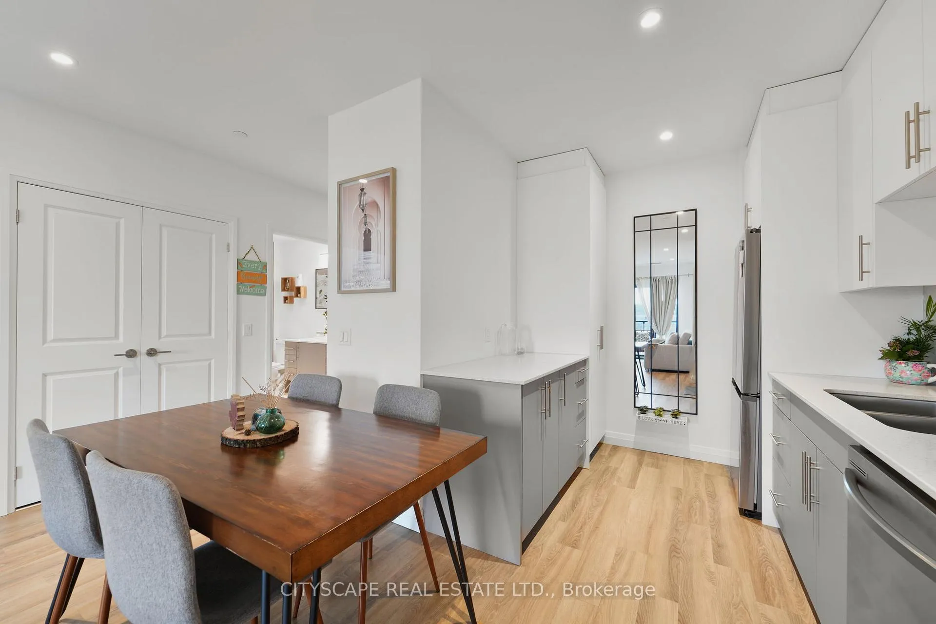 Photo 18 of Unit 802, 525 New Dundee Road, Kitchener — HOMEH