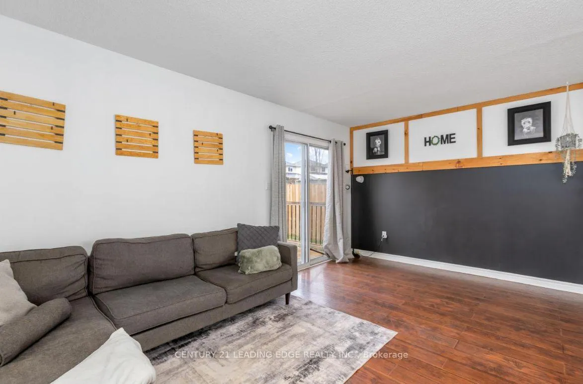 Photo 10 of 48 D'Ambrosio Drive, Barrie, Painswick North — HOMEH