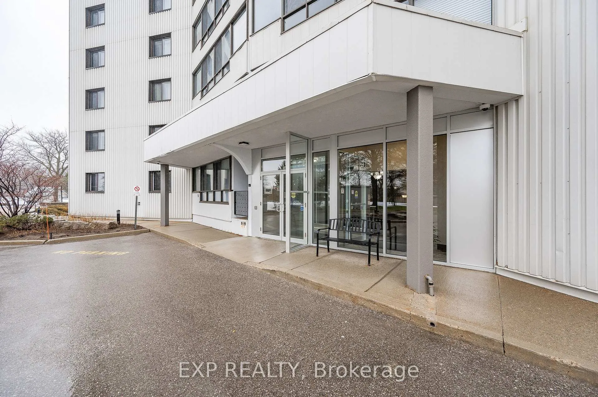 Photo 1 of Unit 1106, 250 Glenridge Drive S, Waterloo, Lincoln Village — HOMEH