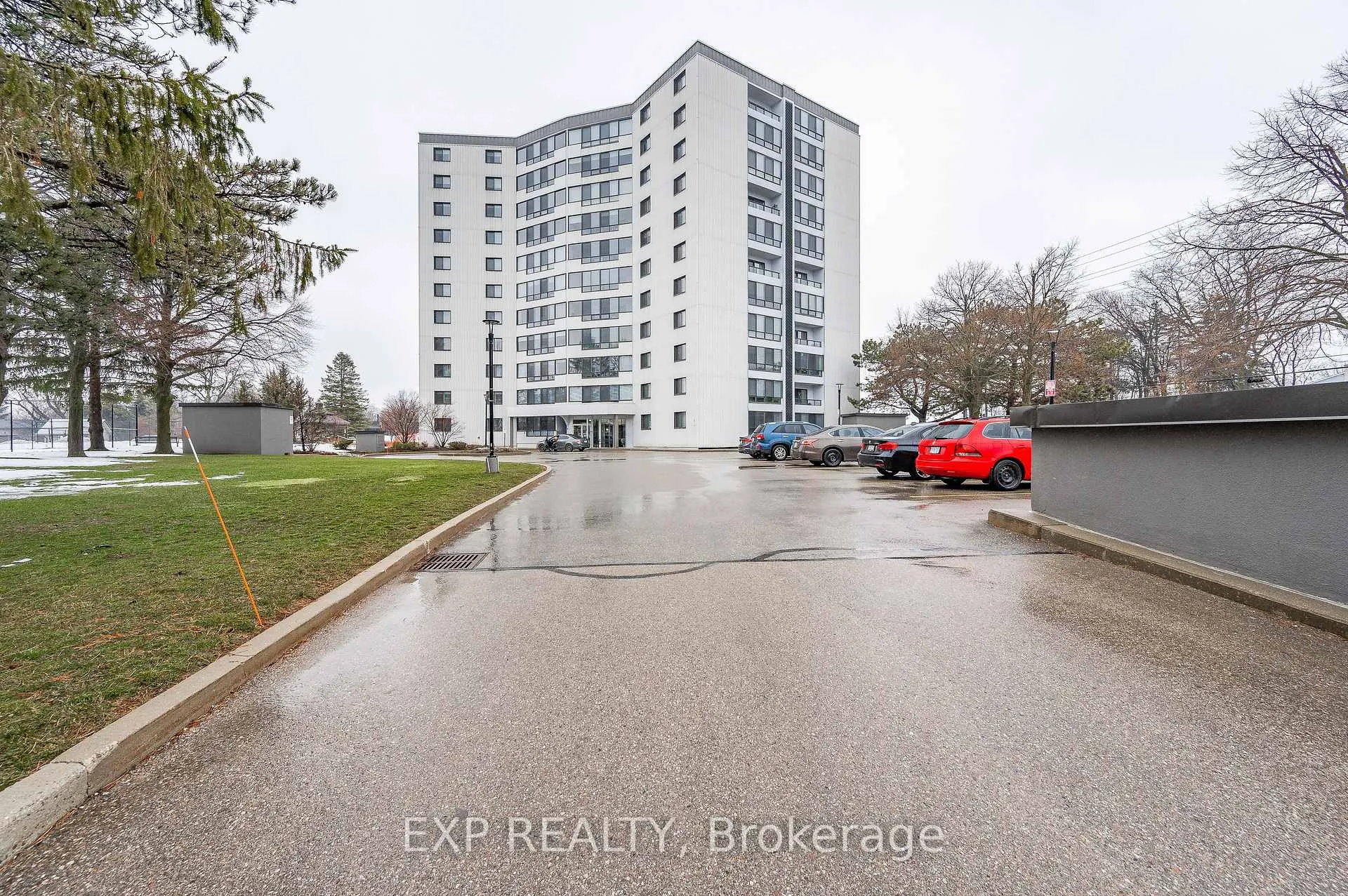 Photo 2 of Unit 1106, 250 Glenridge Drive S, Waterloo, Lincoln Village — HOMEH