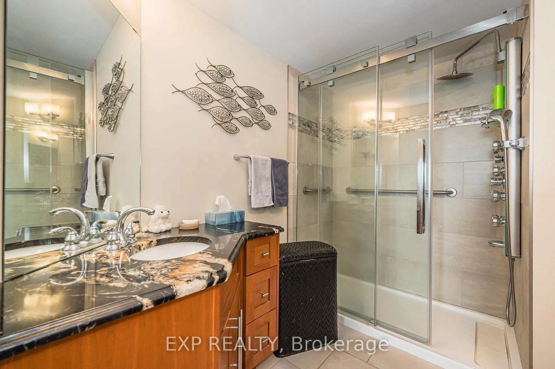Photo 16 of Unit 1106, 250 Glenridge Drive S, Waterloo, Lincoln Village — HOMEH