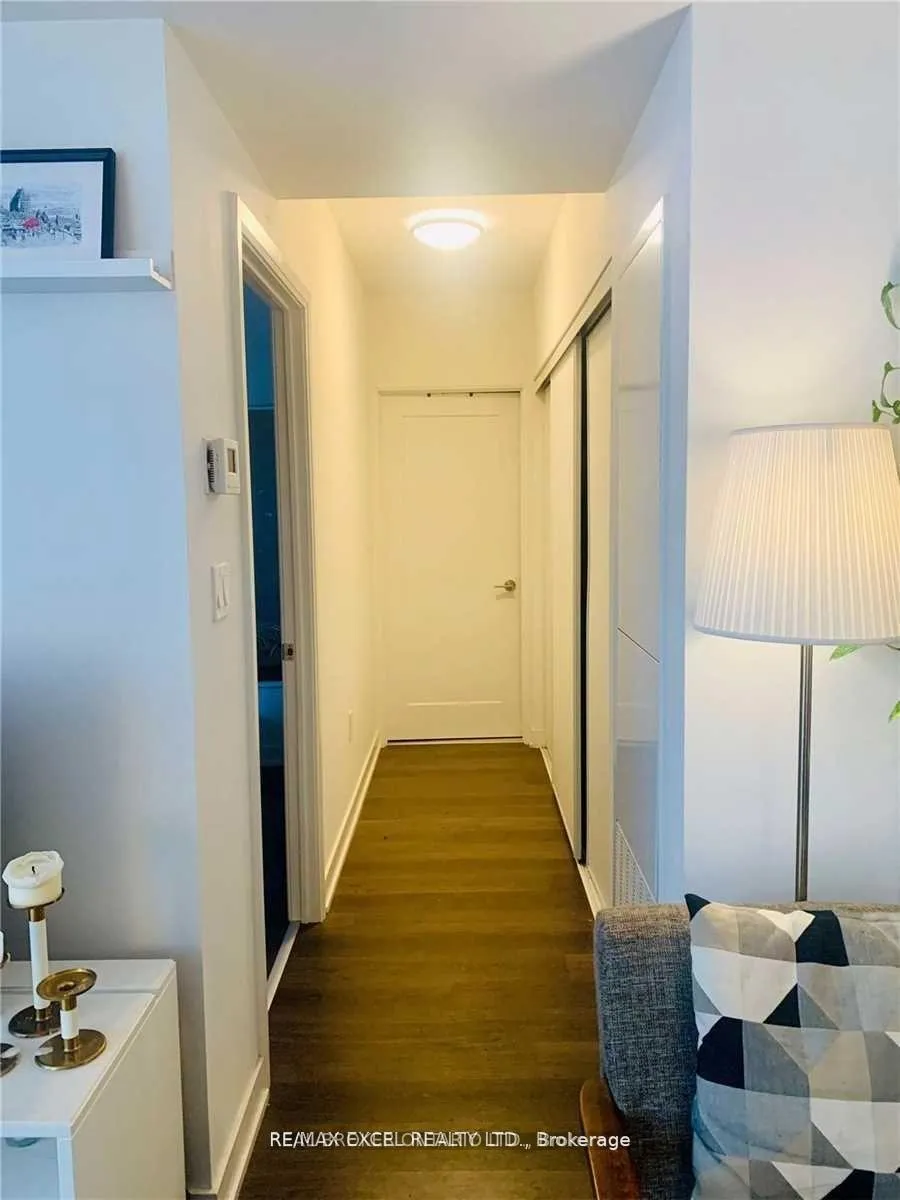 Photo 6 of Unit 531, 576 Front Street W, Toronto, Waterfront Communities — HOMEH