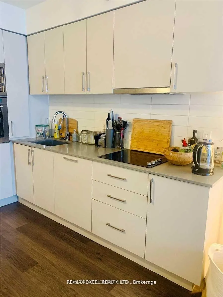 Photo 8 of Unit 531, 576 Front Street W, Toronto, Waterfront Communities — HOMEH