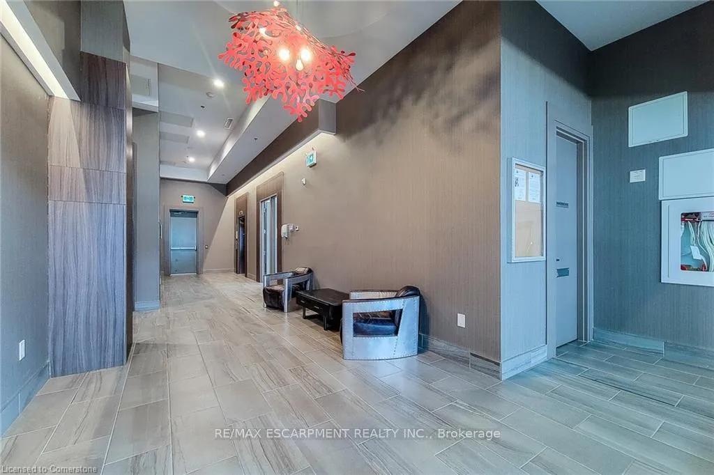 Photo 5 of Unit 203, 560 North Service Road, Grimsby, Grimsby Beach — HOMEH