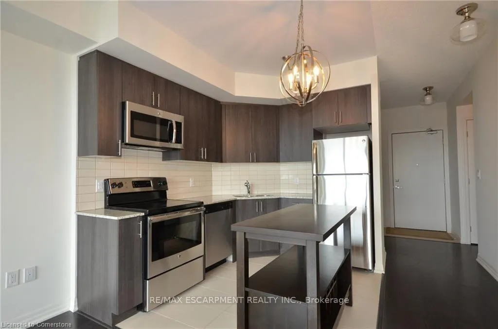 Photo 7 of Unit 203, 560 North Service Road, Grimsby, Grimsby Beach — HOMEH