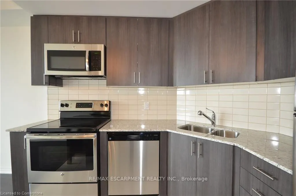 Photo 11 of Unit 203, 560 North Service Road, Grimsby, Grimsby Beach — HOMEH