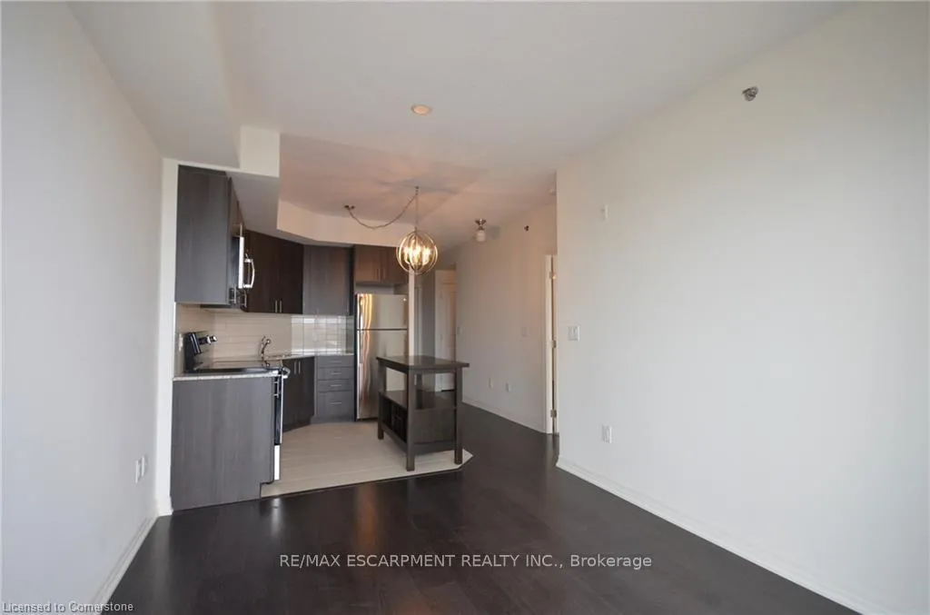 Photo 17 of Unit 203, 560 North Service Road, Grimsby, Grimsby Beach — HOMEH