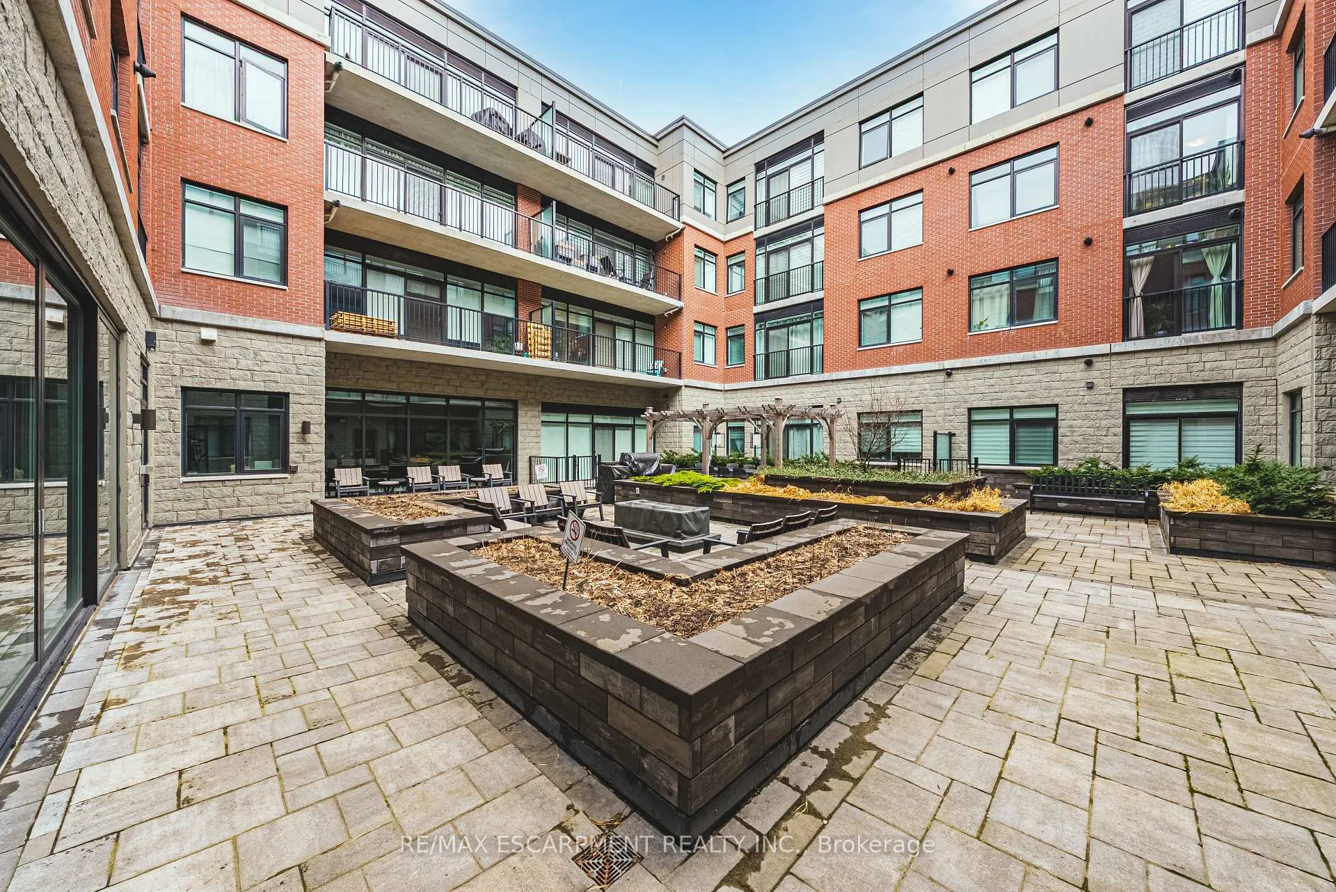 Photo 15 of Unit 215, 1 Redfern Avenue, Hamilton, Mountview — HOMEH