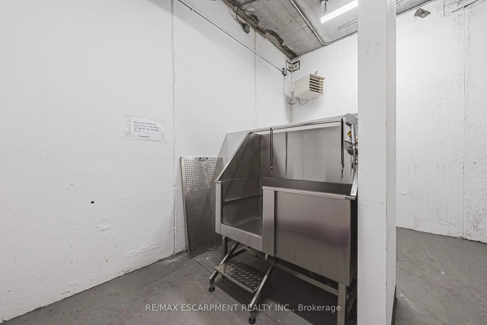 Photo 22 of Unit 215, 1 Redfern Avenue, Hamilton, Mountview — HOMEH