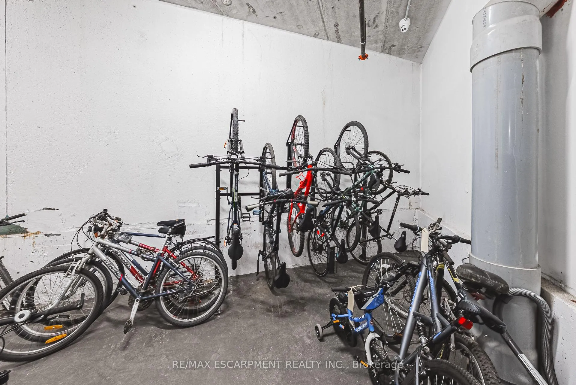Photo 24 of Unit 215, 1 Redfern Avenue, Hamilton, Mountview — HOMEH