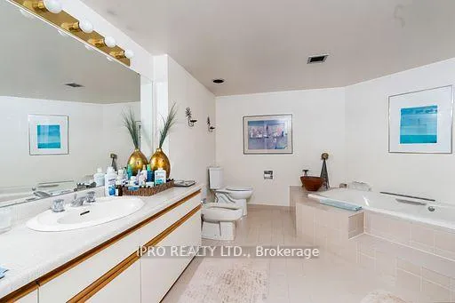 Photo 11 of Unit 906, 160 Frederick Street, Toronto, Moss Park — HOMEH