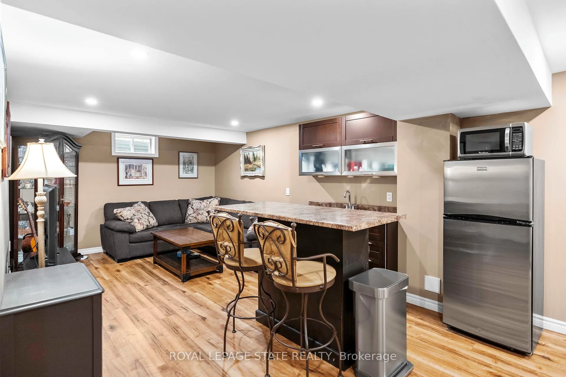 Photo 23 of 36 Twentyplace Boulevard, Hamilton, Rural Glanbrook — HOMEH