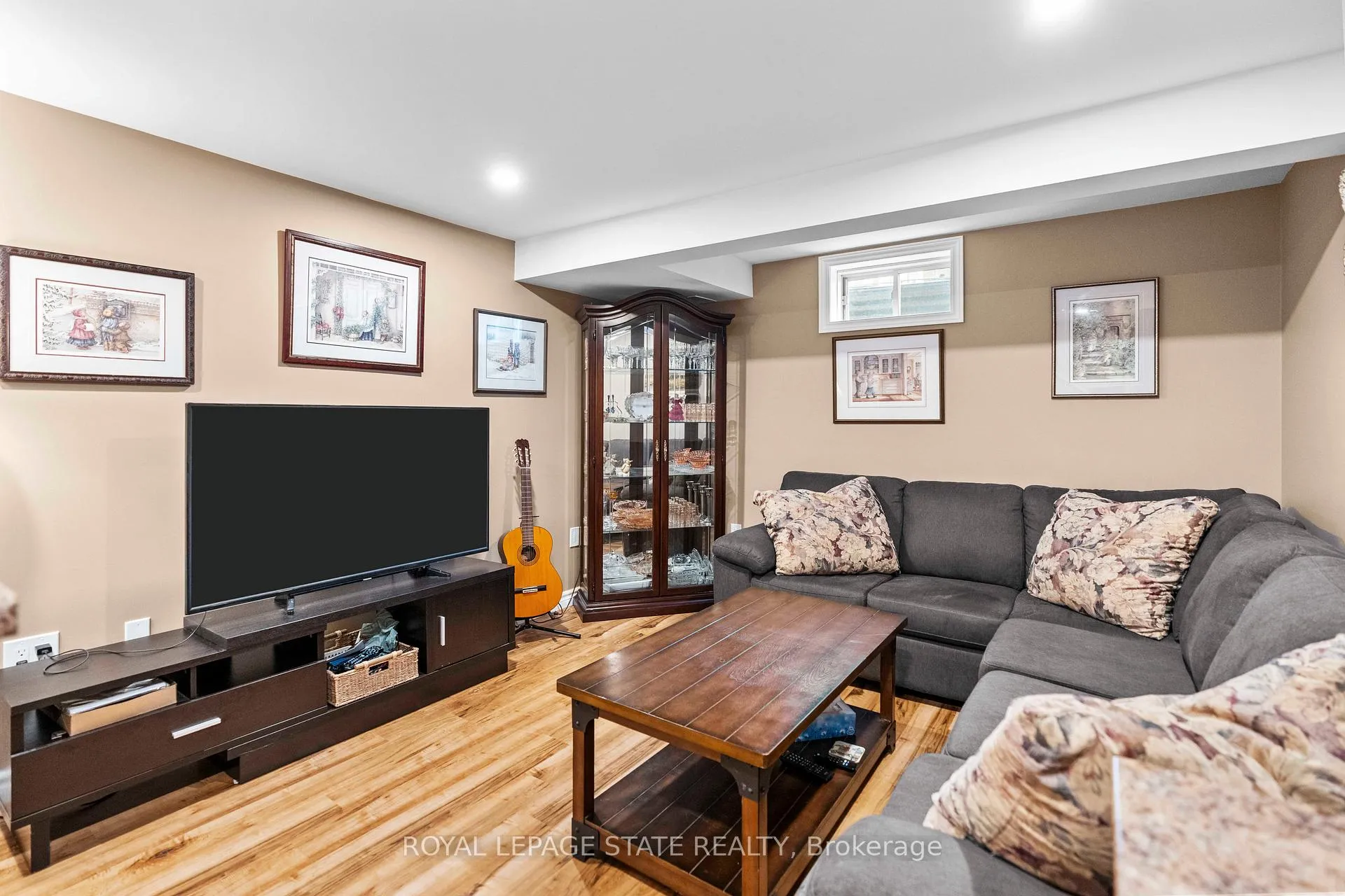 Photo 28 of 36 Twentyplace Boulevard, Hamilton, Rural Glanbrook — HOMEH
