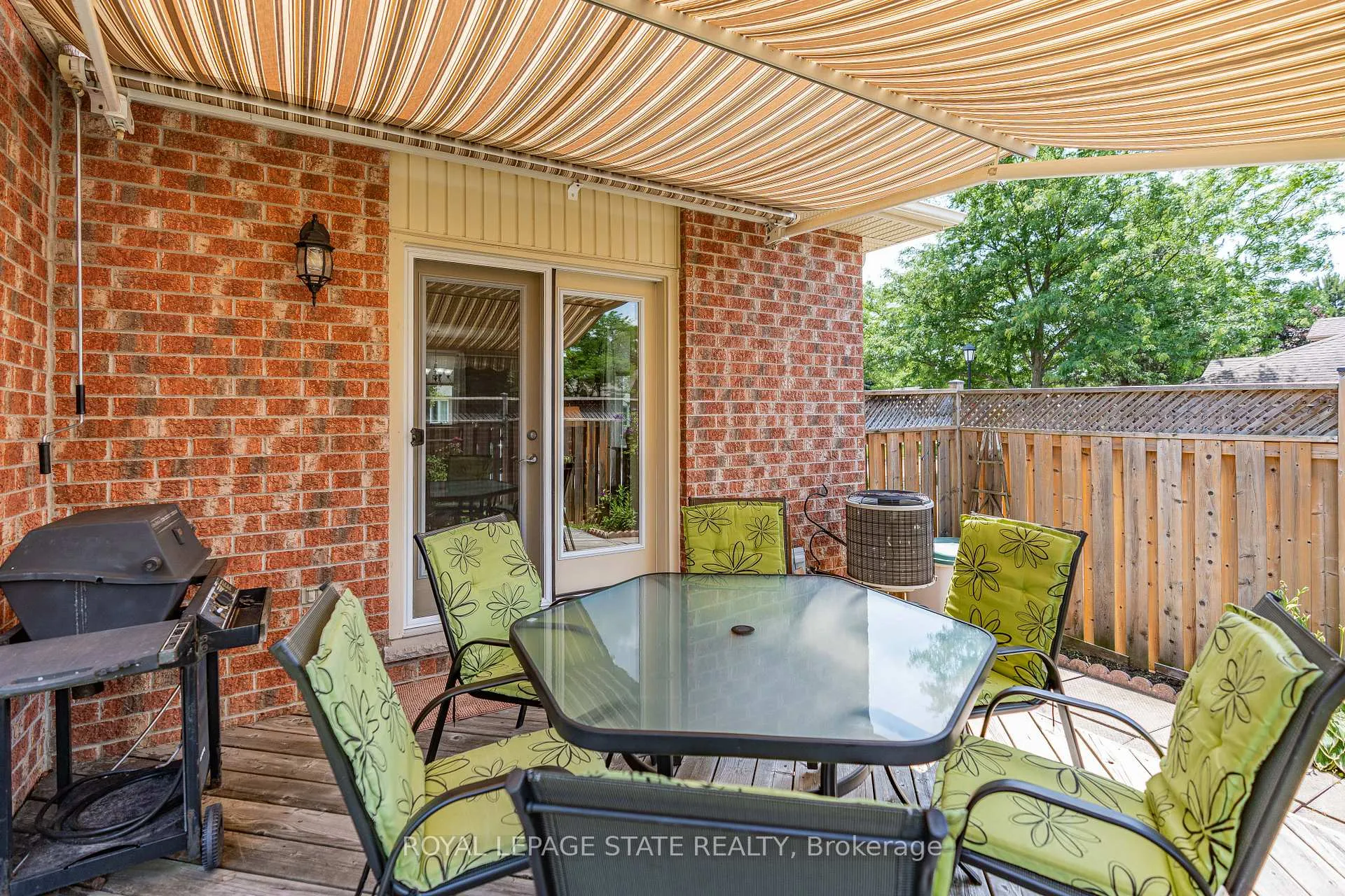 Photo 32 of 36 Twentyplace Boulevard, Hamilton, Rural Glanbrook — HOMEH