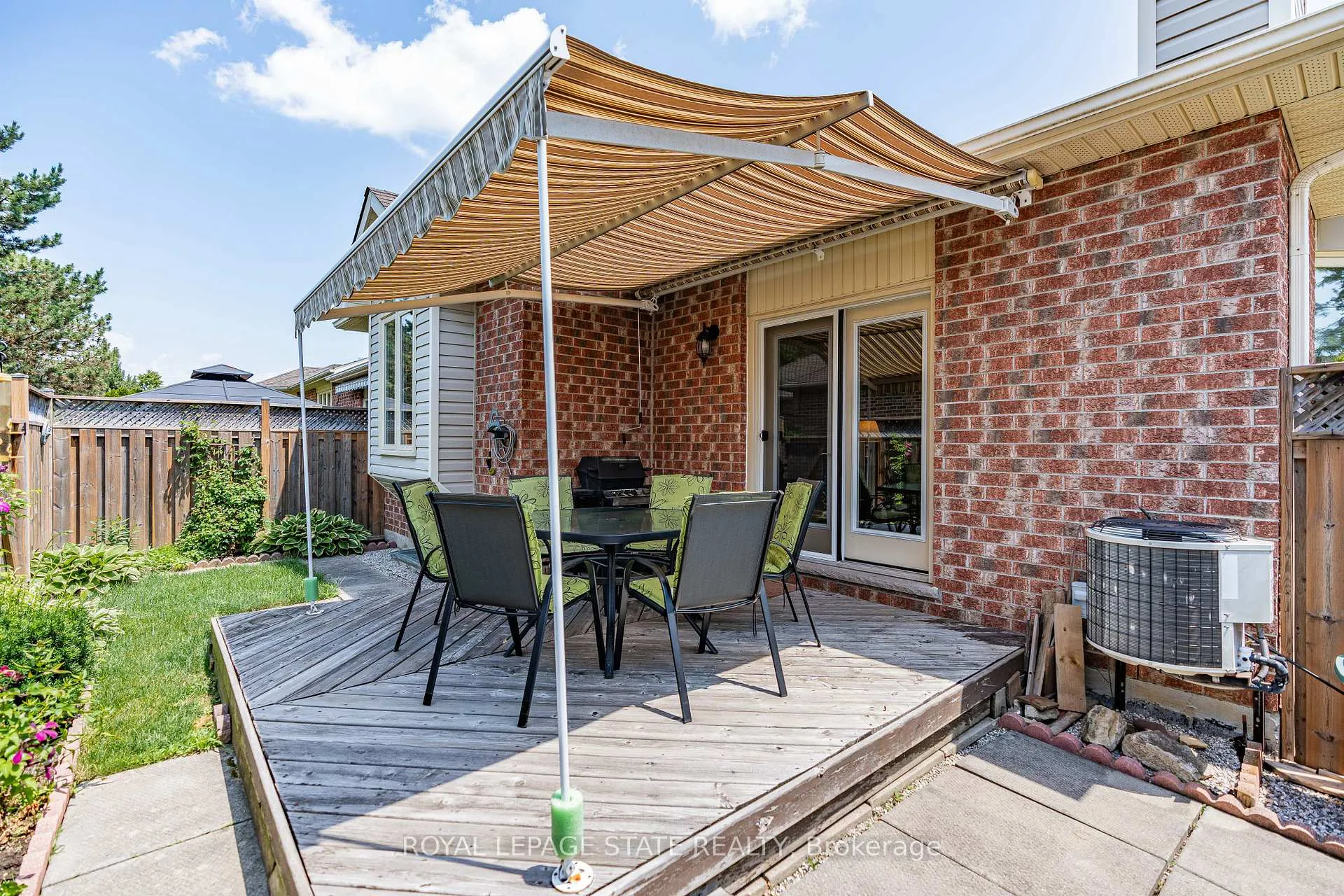 Photo 37 of 36 Twentyplace Boulevard, Hamilton, Rural Glanbrook — HOMEH