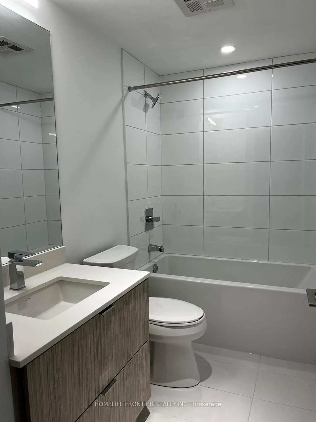 Photo 9 of Unit 1207, 395 Bloor Street E, Toronto, North St. James Town — HOMEH