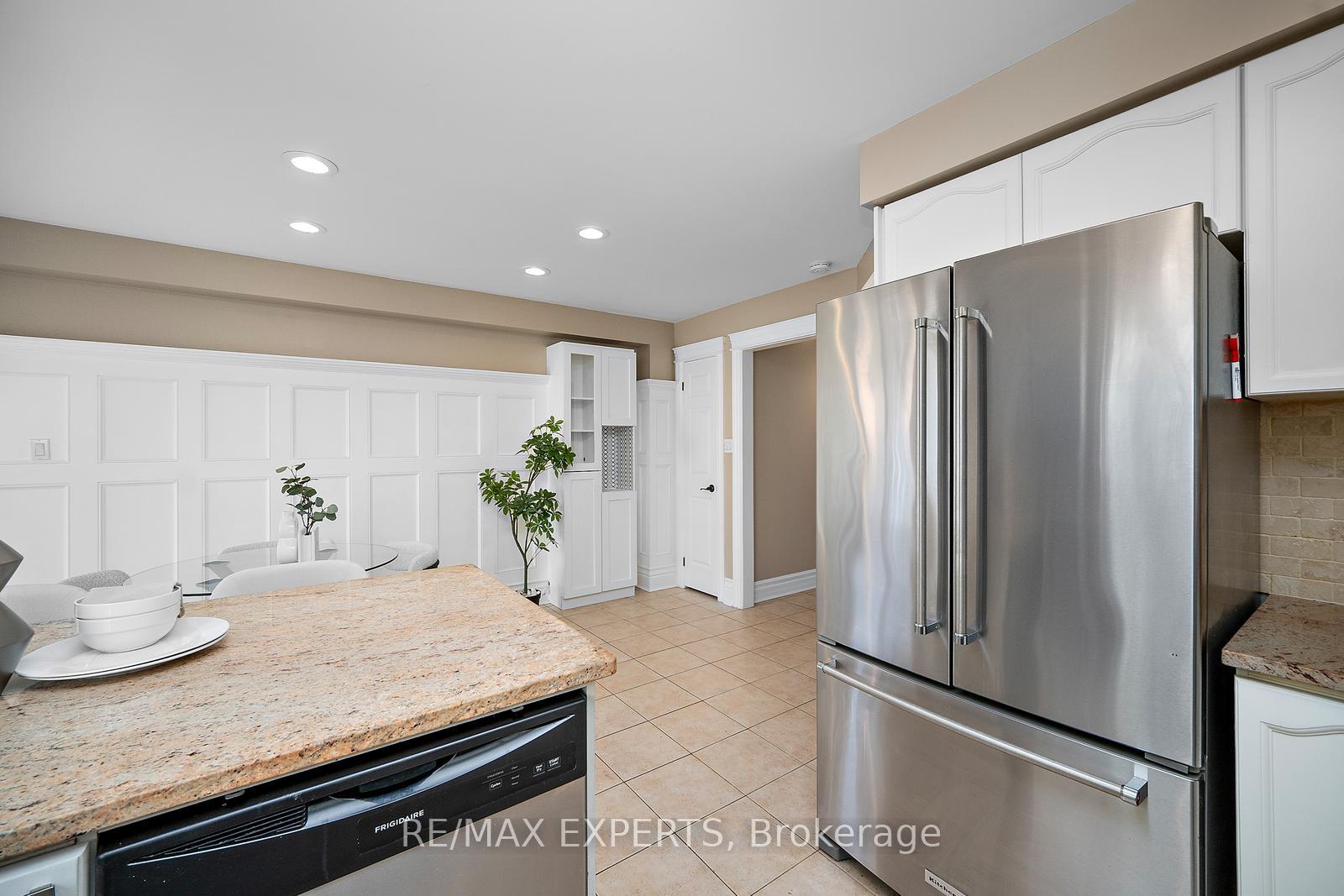 Photo 24 of 19 Hubert Corless Drive, Caledon, Bolton East — HOMEH