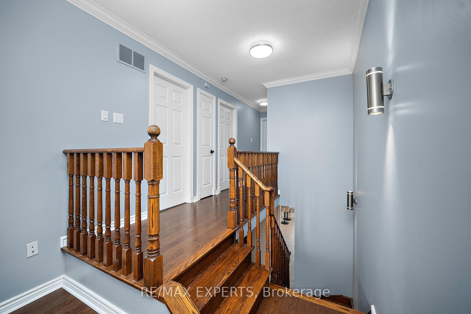 Photo 15 of 19 Hubert Corless Drive, Caledon, Bolton East — HOMEH