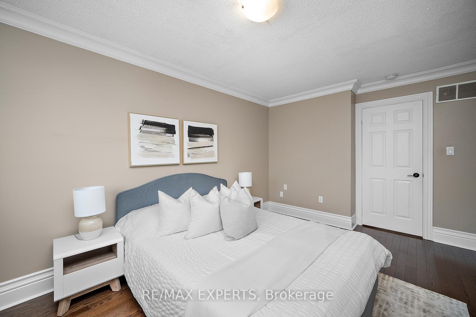 Photo 22 of 19 Hubert Corless Drive, Caledon, Bolton East — HOMEH