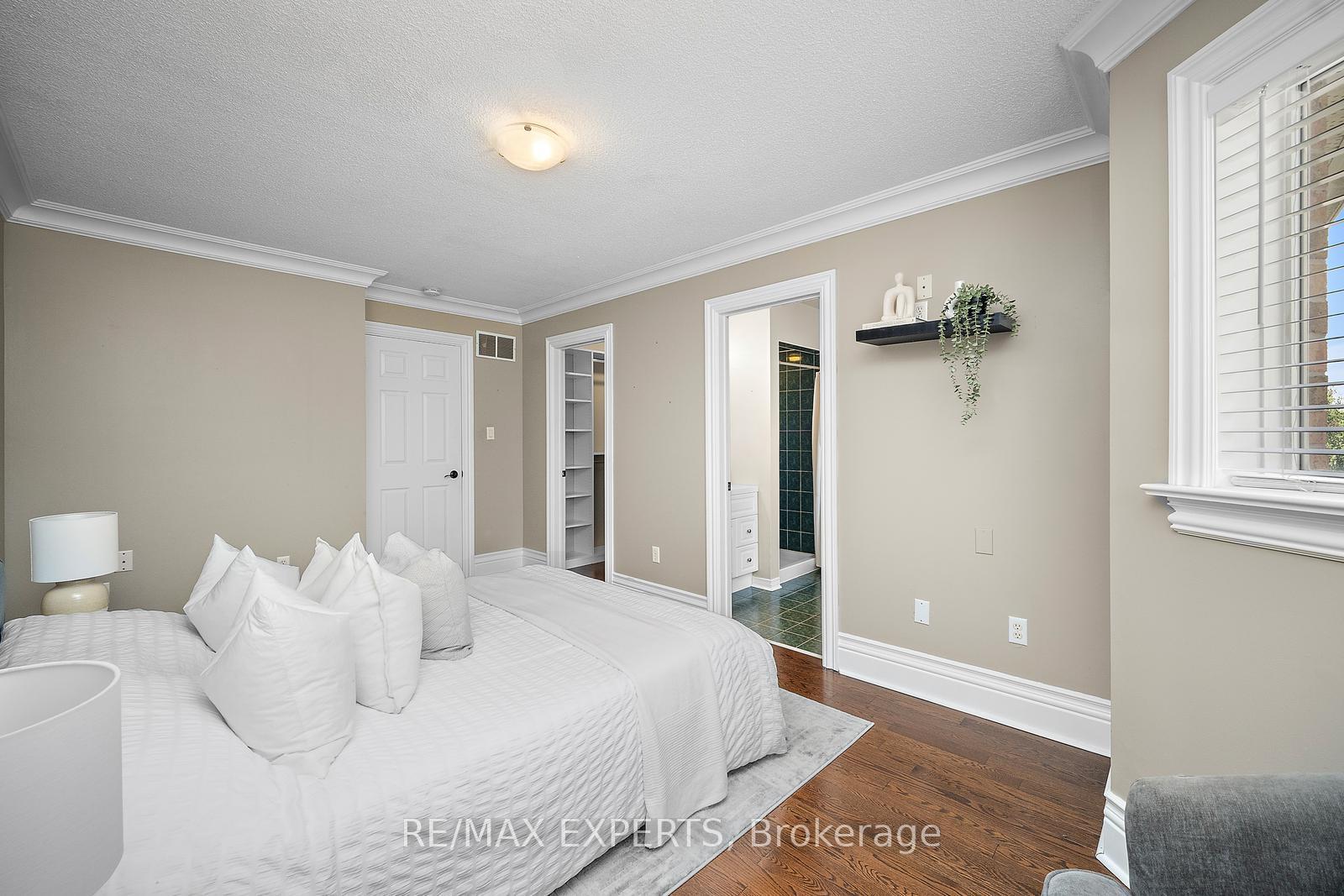 Photo 7 of 19 Hubert Corless Drive, Caledon, Bolton East — HOMEH