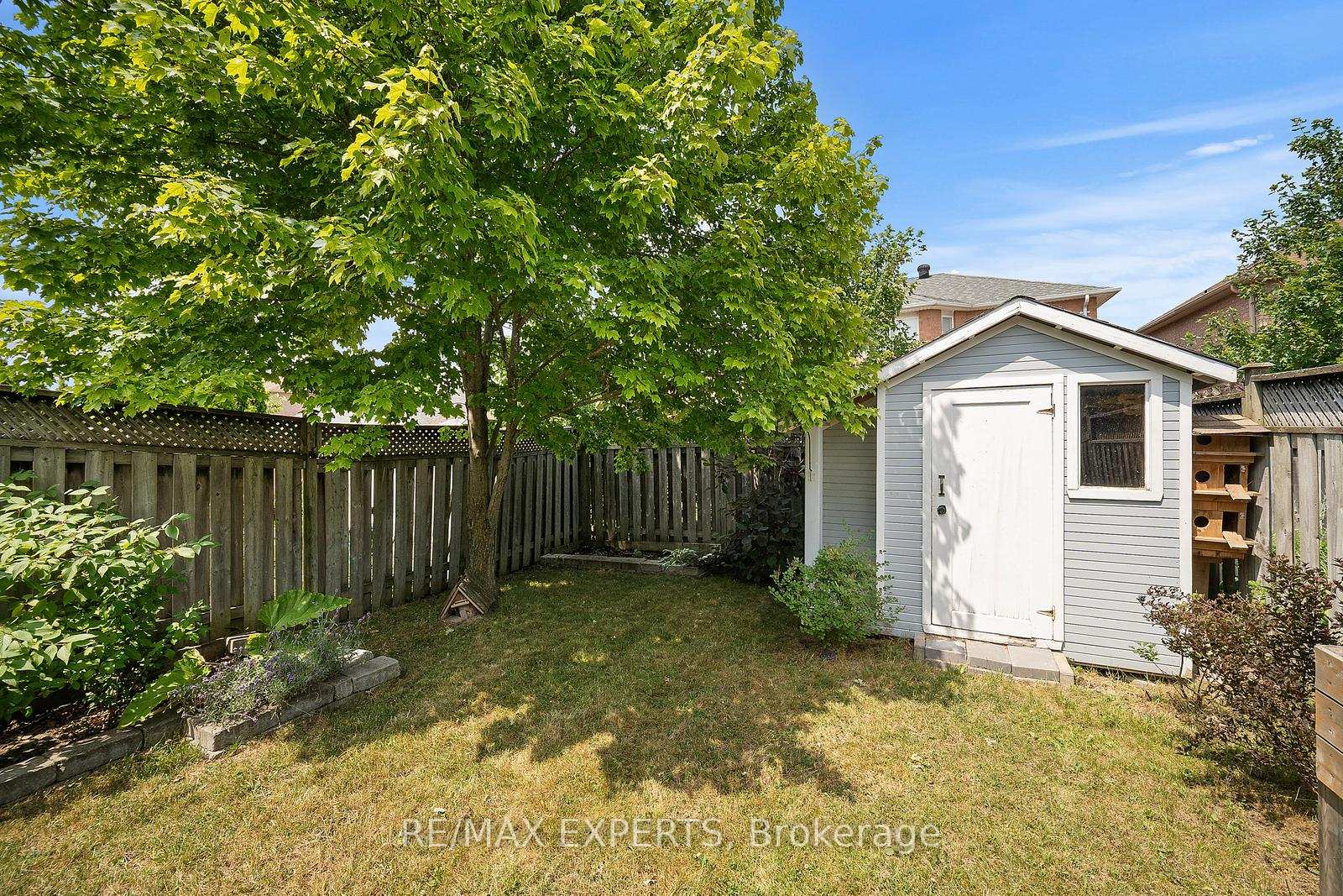 Photo 13 of 19 Hubert Corless Drive, Caledon, Bolton East — HOMEH