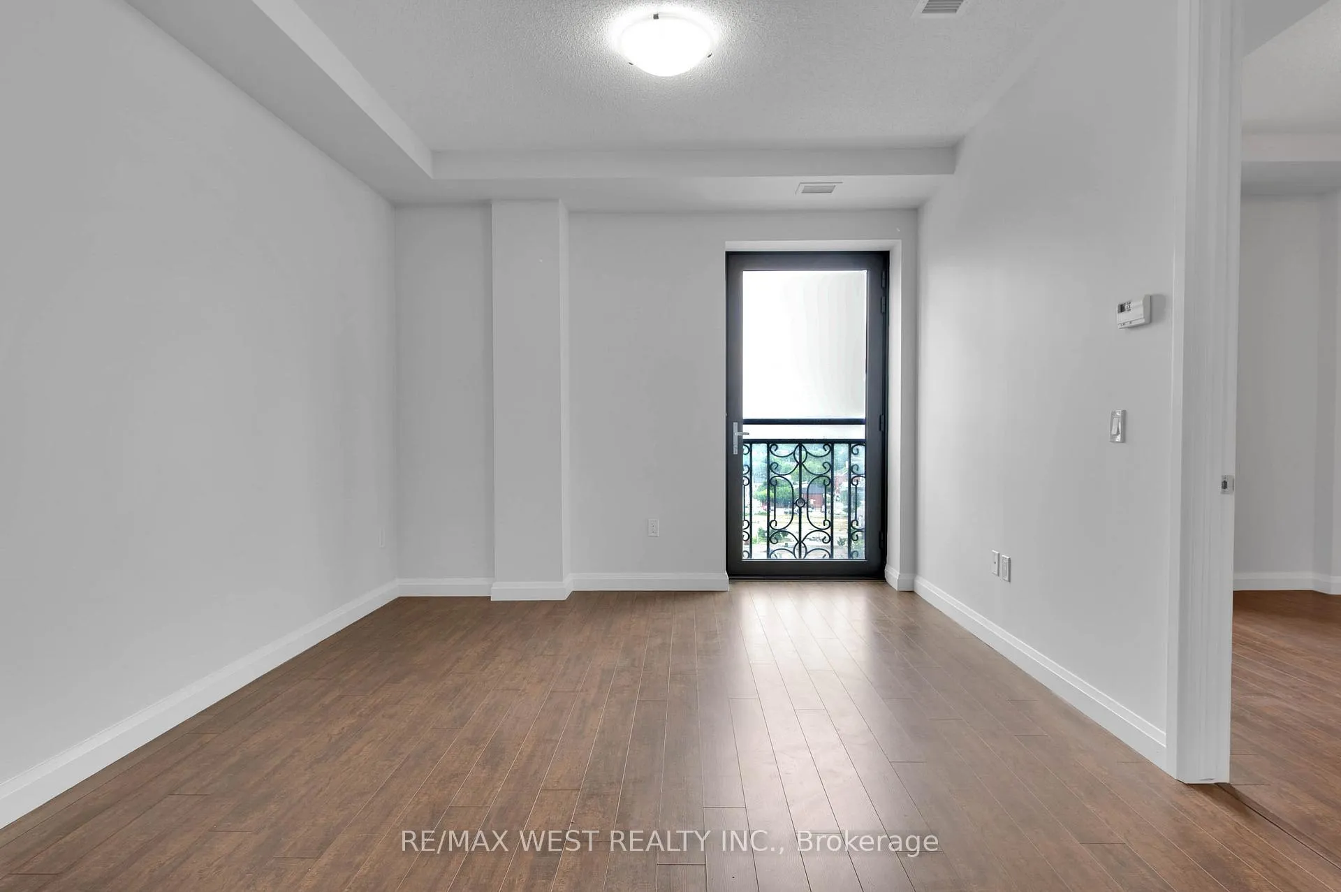Photo 4 of Unit 1002, 112 King Street E, Hamilton, Central — HOMEH