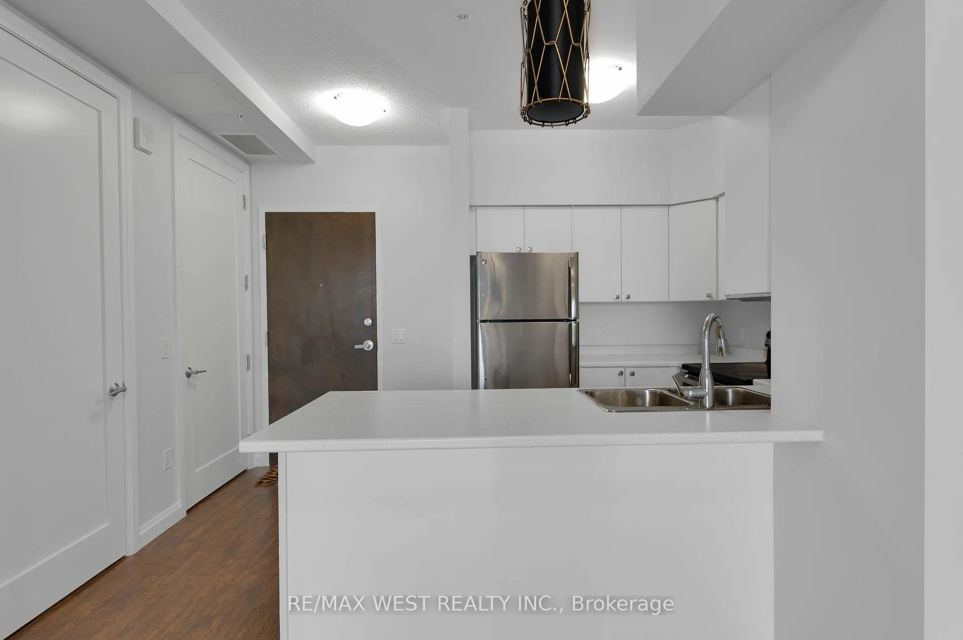 Photo 6 of Unit 1002, 112 King Street E, Hamilton, Central — HOMEH