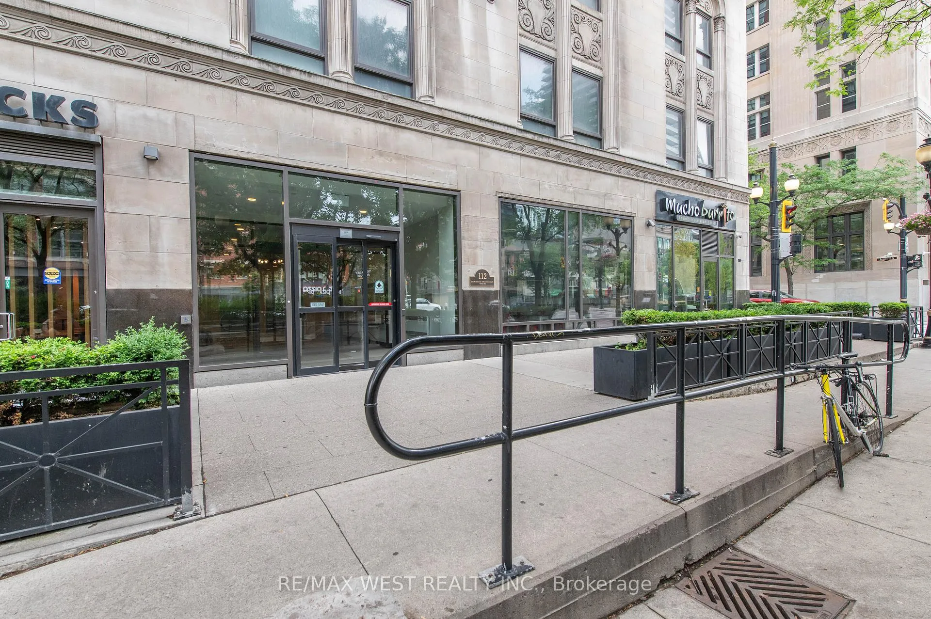 Photo 16 of Unit 1002, 112 King Street E, Hamilton, Central — HOMEH