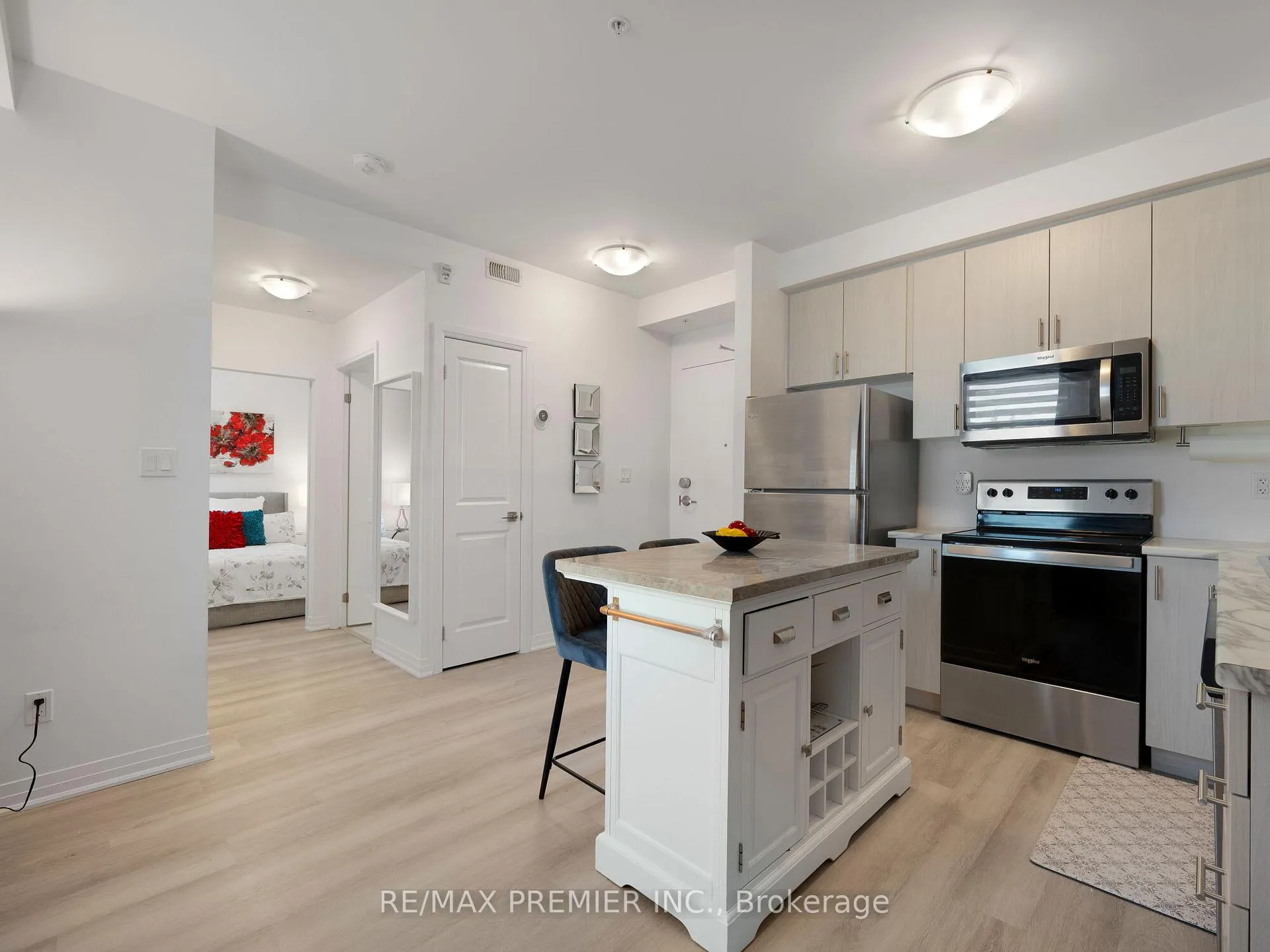 Front of Unit 205, 5 Hamilton Street N