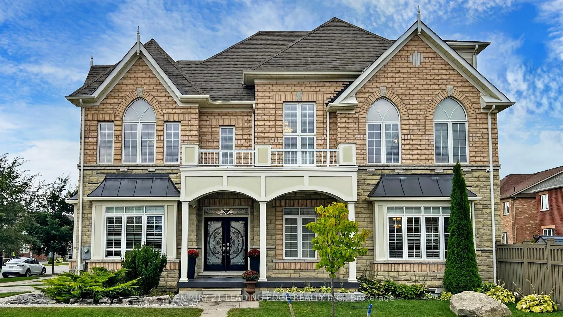 Photo 1 of 61 Pelee Avenue, Vaughan, Kleinburg — HOMEH