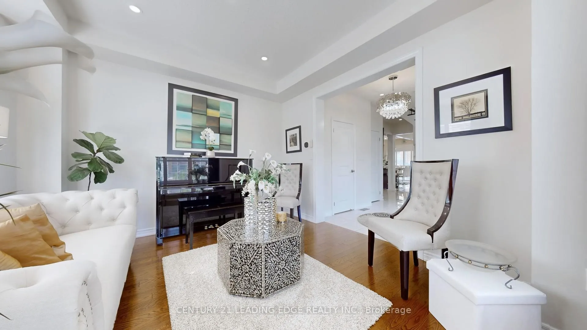 Photo 6 of 61 Pelee Avenue, Vaughan, Kleinburg — HOMEH