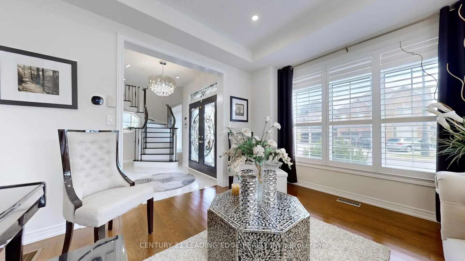 Photo 7 of 61 Pelee Avenue, Vaughan, Kleinburg — HOMEH