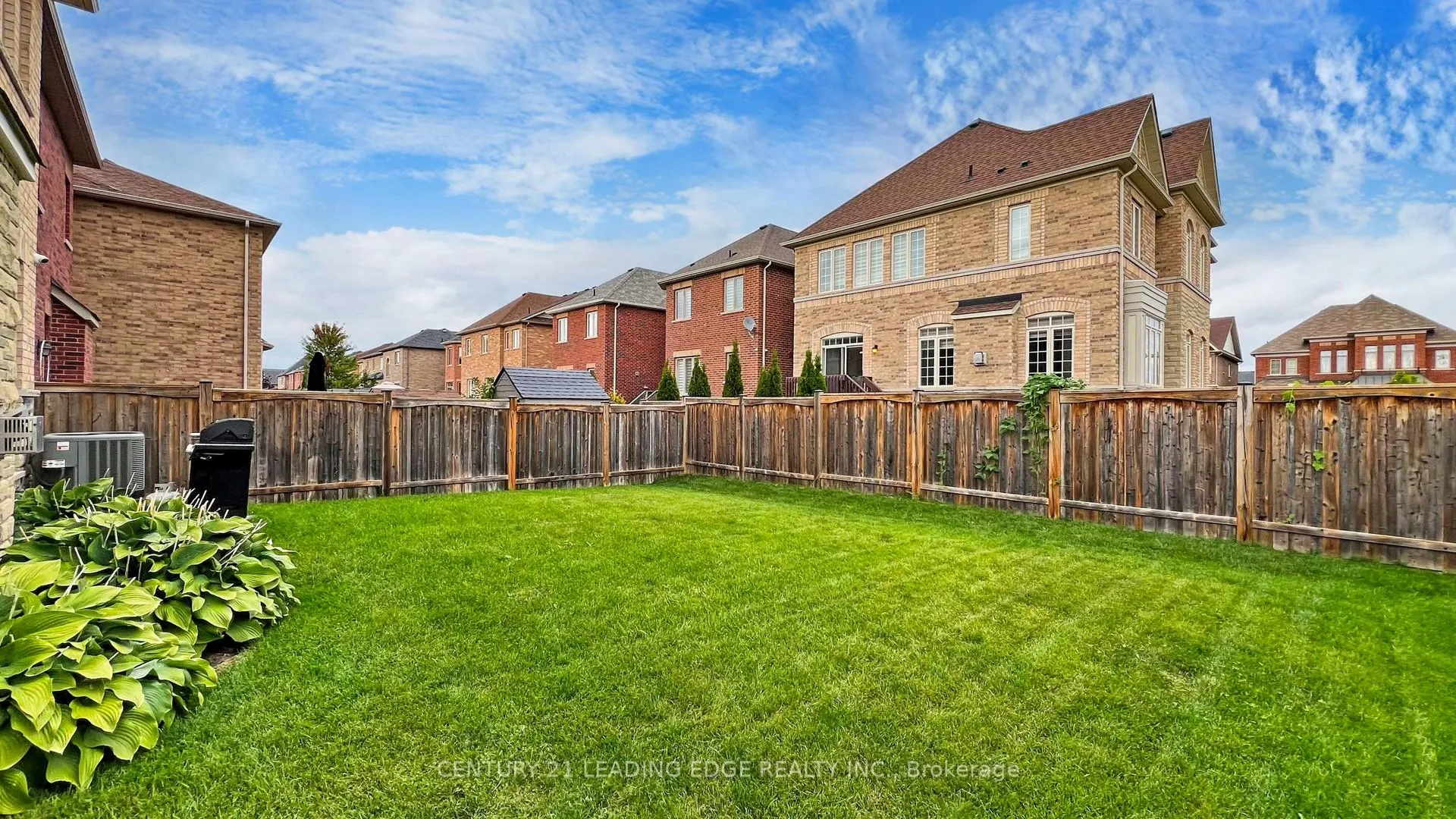 Photo 40 of 61 Pelee Avenue, Vaughan, Kleinburg — HOMEH