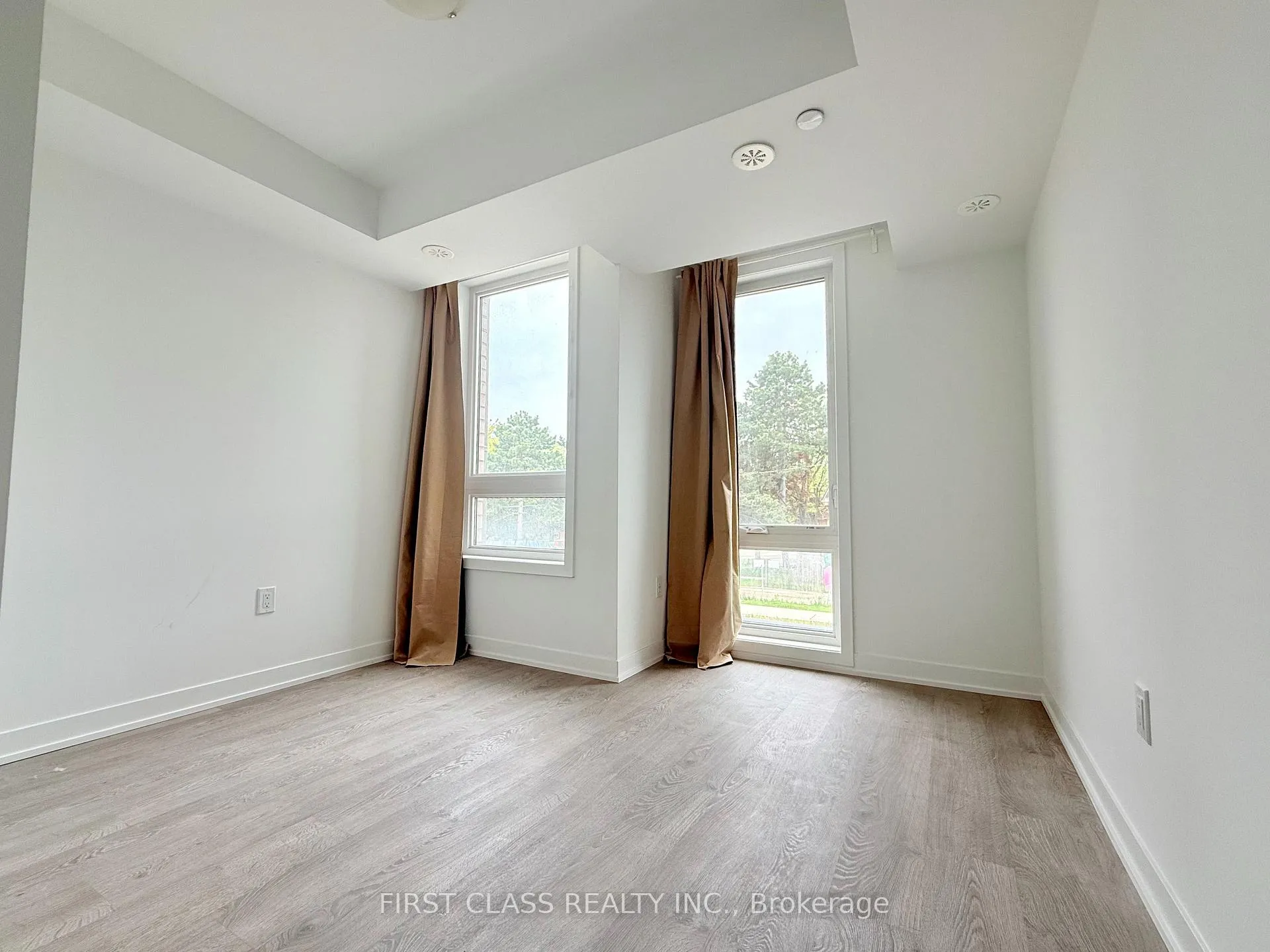 Photo 8 of 62 Turtle Island Road, Toronto, Englemount-Lawrence — HOMEH
