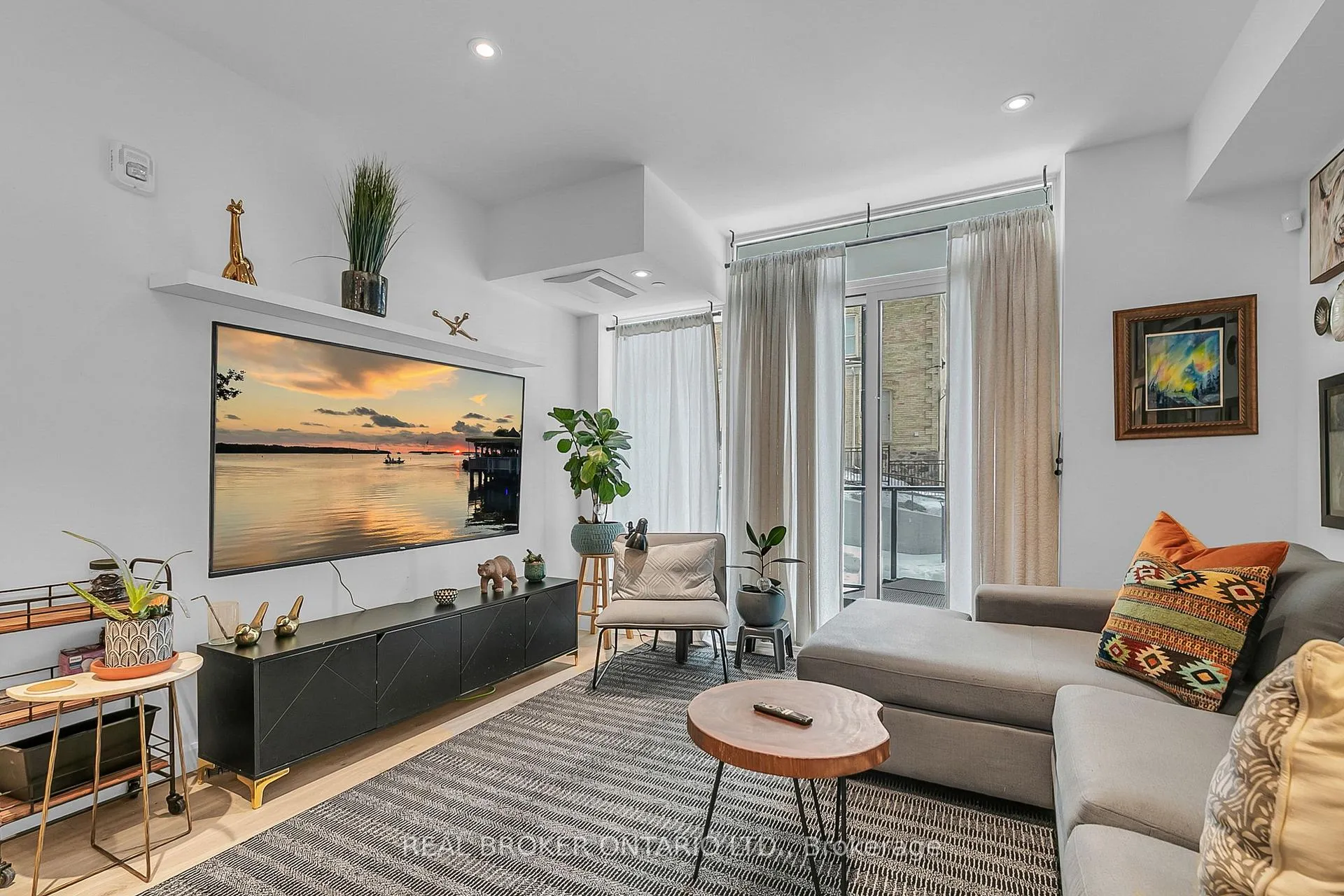 Photo 16 of Unit 102, 741 King Street W, Kitchener — HOMEH