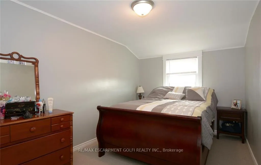 Photo 17 of 166 Fairfield Avenue, Hamilton, Homeside — HOMEH