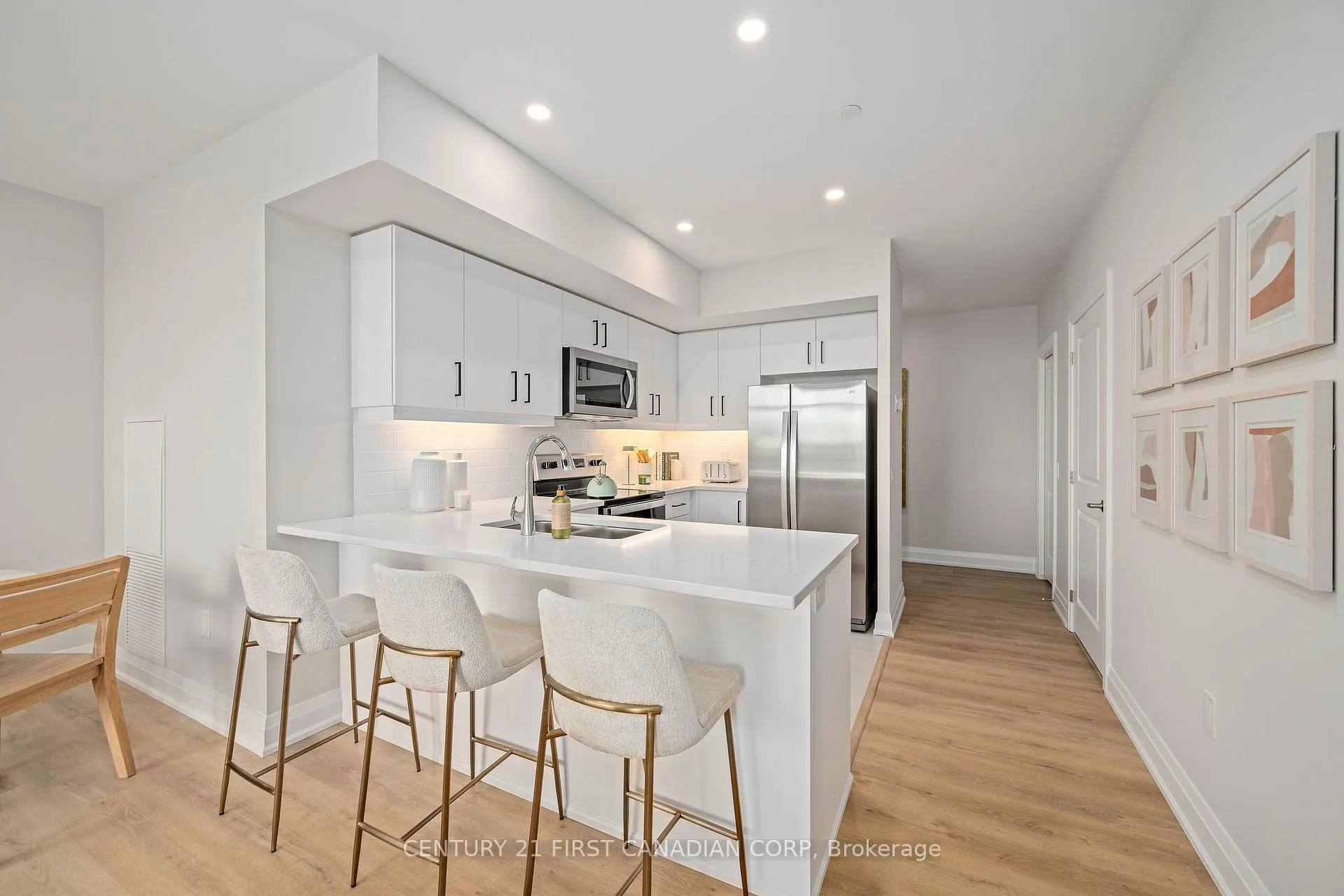 Photo 7 of Unit 610, 4286 King Street, Kitchener — HOMEH