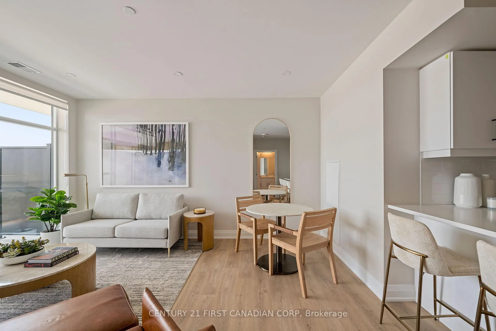 Photo 10 of Unit 610, 4286 King Street, Kitchener — HOMEH