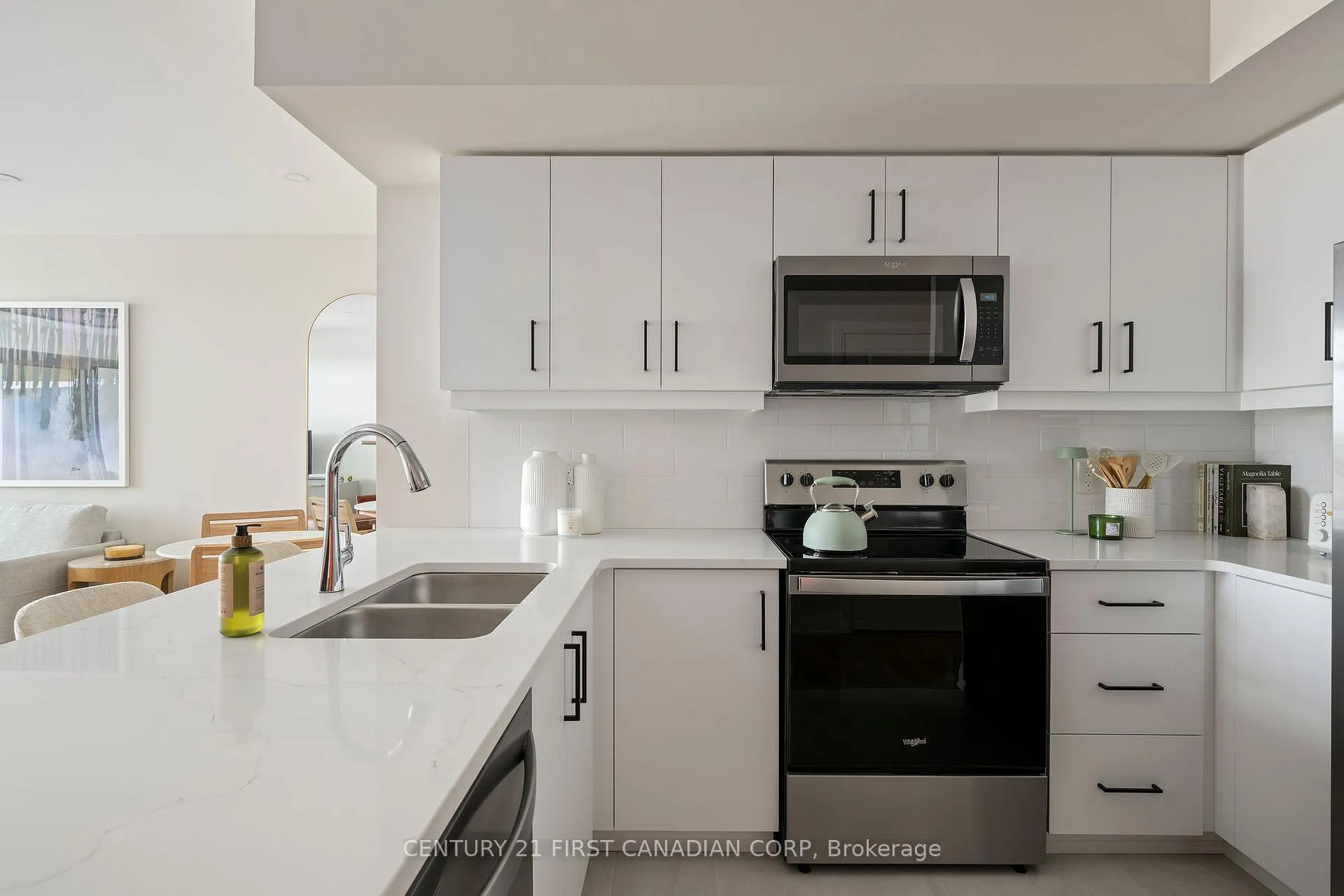 Photo 11 of Unit 610, 4286 King Street, Kitchener — HOMEH