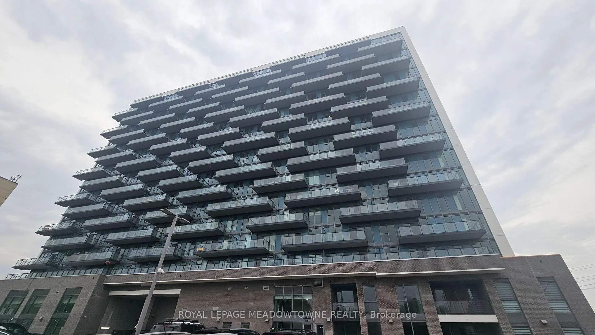 Photo 1 of Unit 411, 2782 Barton Street, Hamilton, Riverdale — HOMEH
