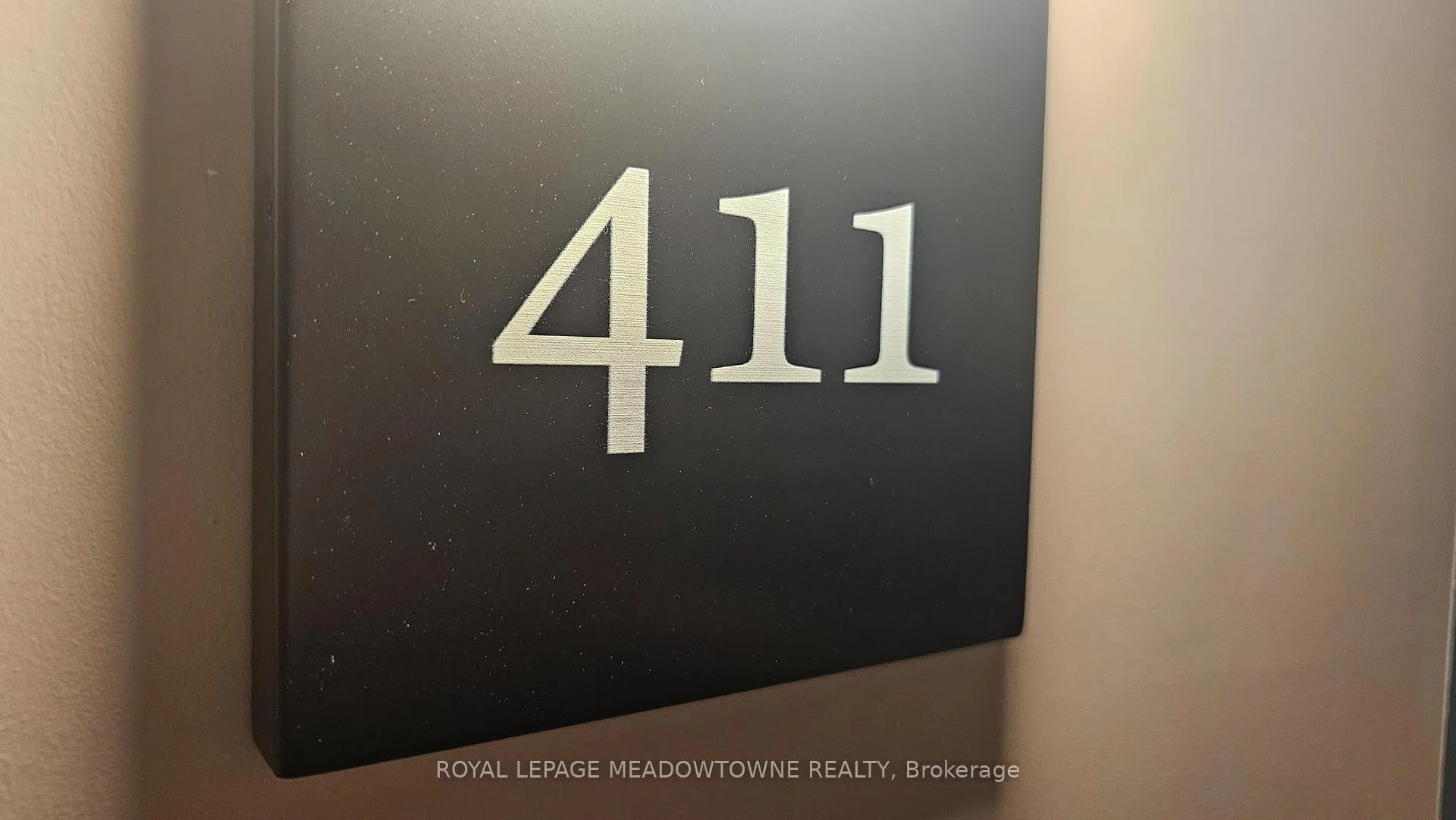 Photo 5 of Unit 411, 2782 Barton Street, Hamilton, Riverdale — HOMEH