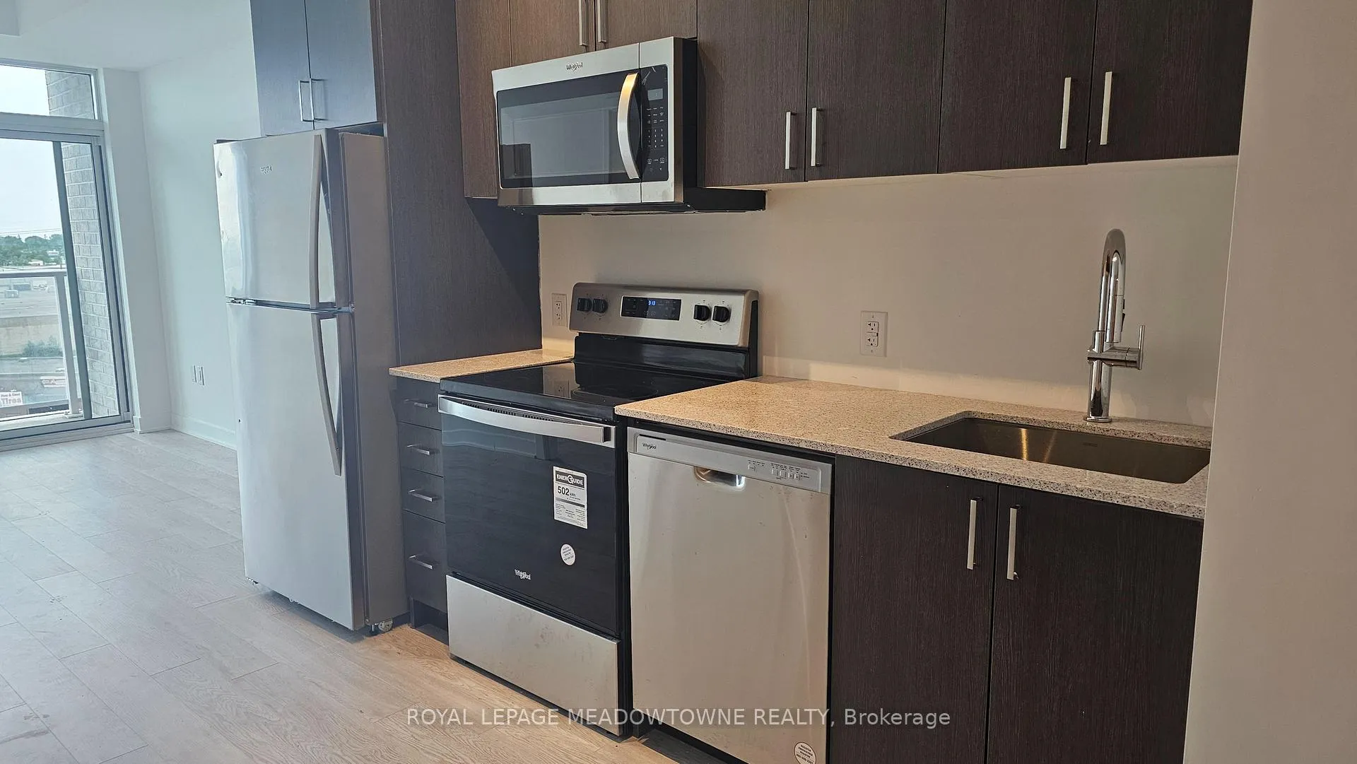 Photo 10 of Unit 411, 2782 Barton Street, Hamilton, Riverdale — HOMEH
