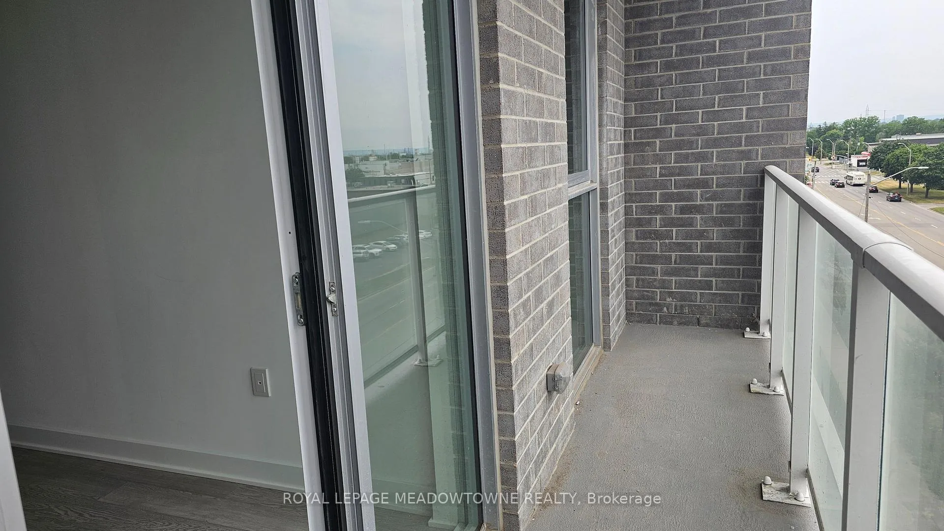 Photo 26 of Unit 411, 2782 Barton Street, Hamilton, Riverdale — HOMEH