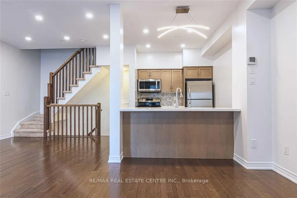 Photo 5 of Unit 38, 257 Parkside Drive, Hamilton, Ancaster — HOMEH