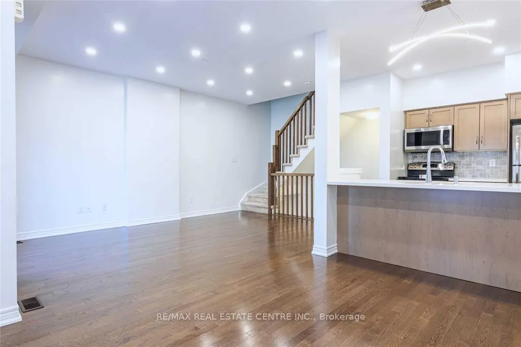 Photo 7 of Unit 38, 257 Parkside Drive, Hamilton, Ancaster — HOMEH