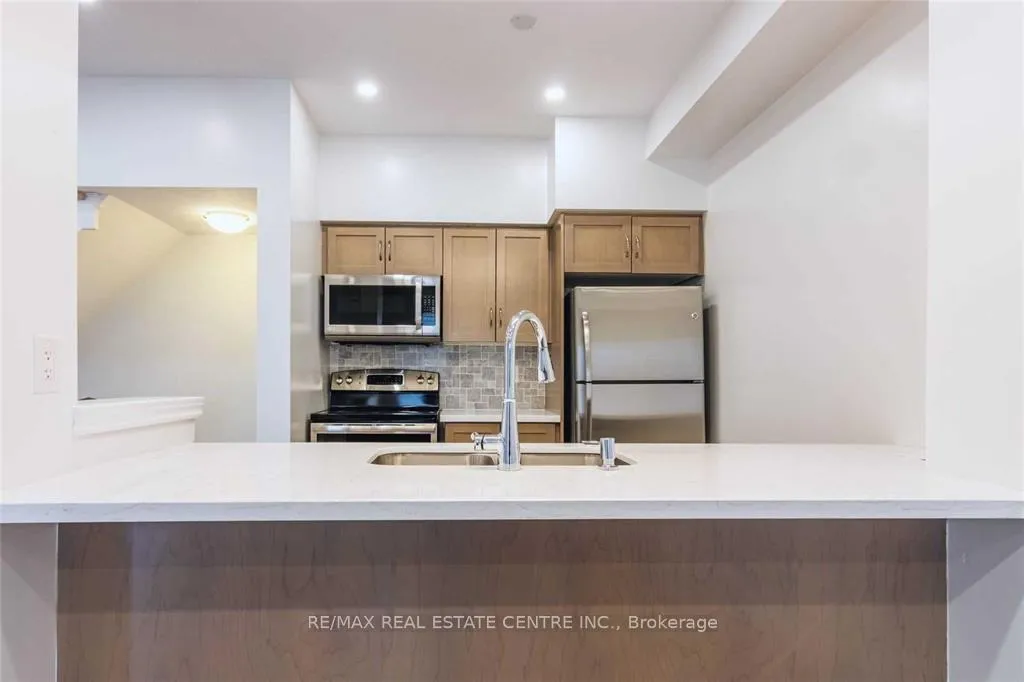 Photo 10 of Unit 38, 257 Parkside Drive, Hamilton, Ancaster — HOMEH