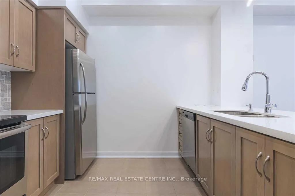 Photo 12 of Unit 38, 257 Parkside Drive, Hamilton, Ancaster — HOMEH