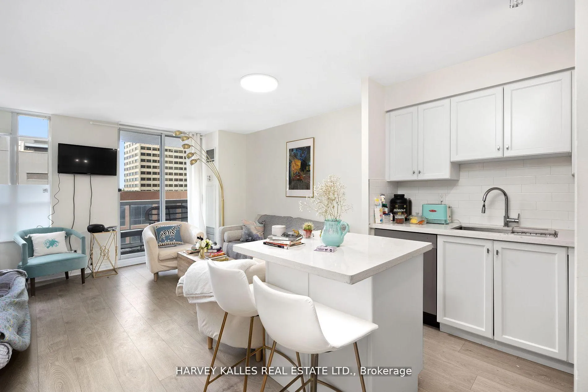 Photo 12 of Unit 1201, 43 Eglinton Avenue E, Toronto, Mount Pleasant West — HOMEH